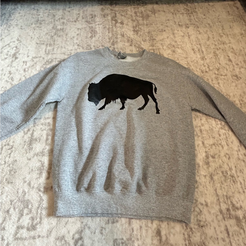 Gildan Gray Crewneck Sweater with Buffalo Design